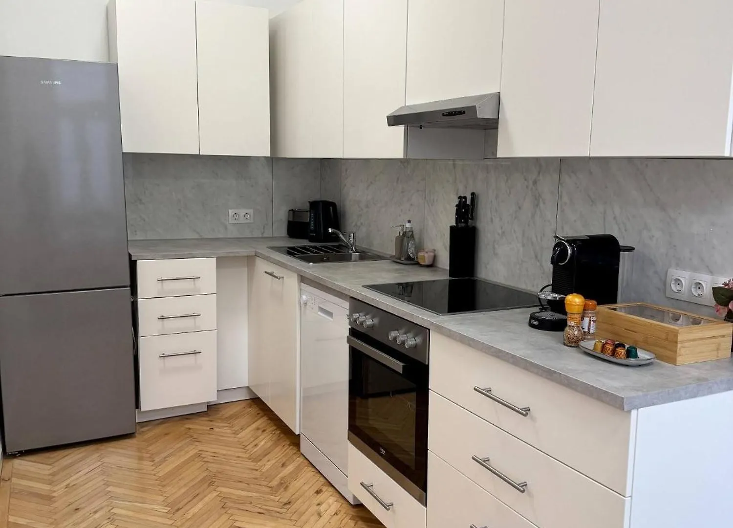 Apartment In Staatsoper Nahe Prime Location فيينا