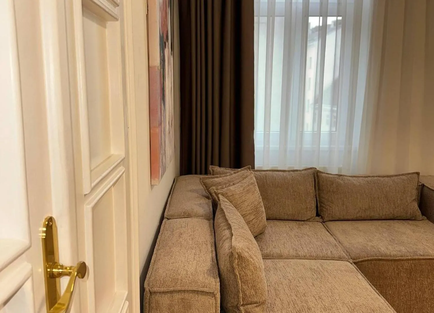 Apartment In Staatsoper Nahe Prime Location فيينا 0*,